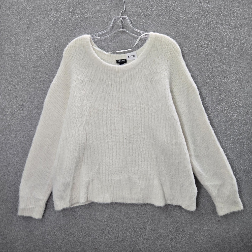 Torrid Women Sweater 8 White Fleece Soft Fuzzy‎ Yarn Long Sleeve Crew Neck